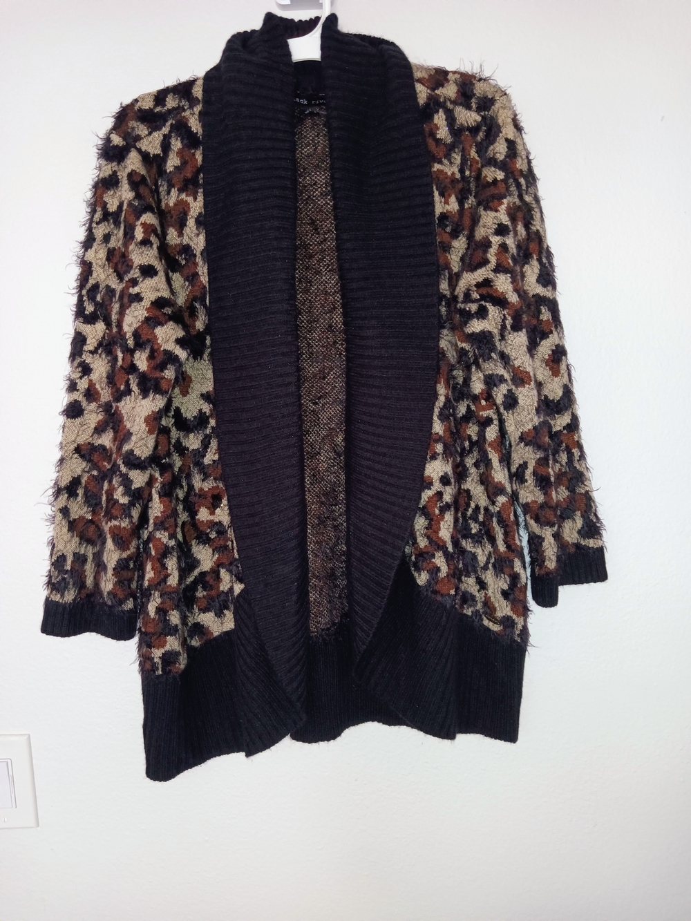 Black Rivet Open-Front Leopard Cardigan in Black, Brown & Cream